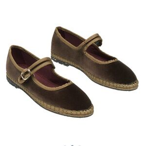 NWT FLABELUS Ulla Piped Velvet Mary Jane Shoes, Brown